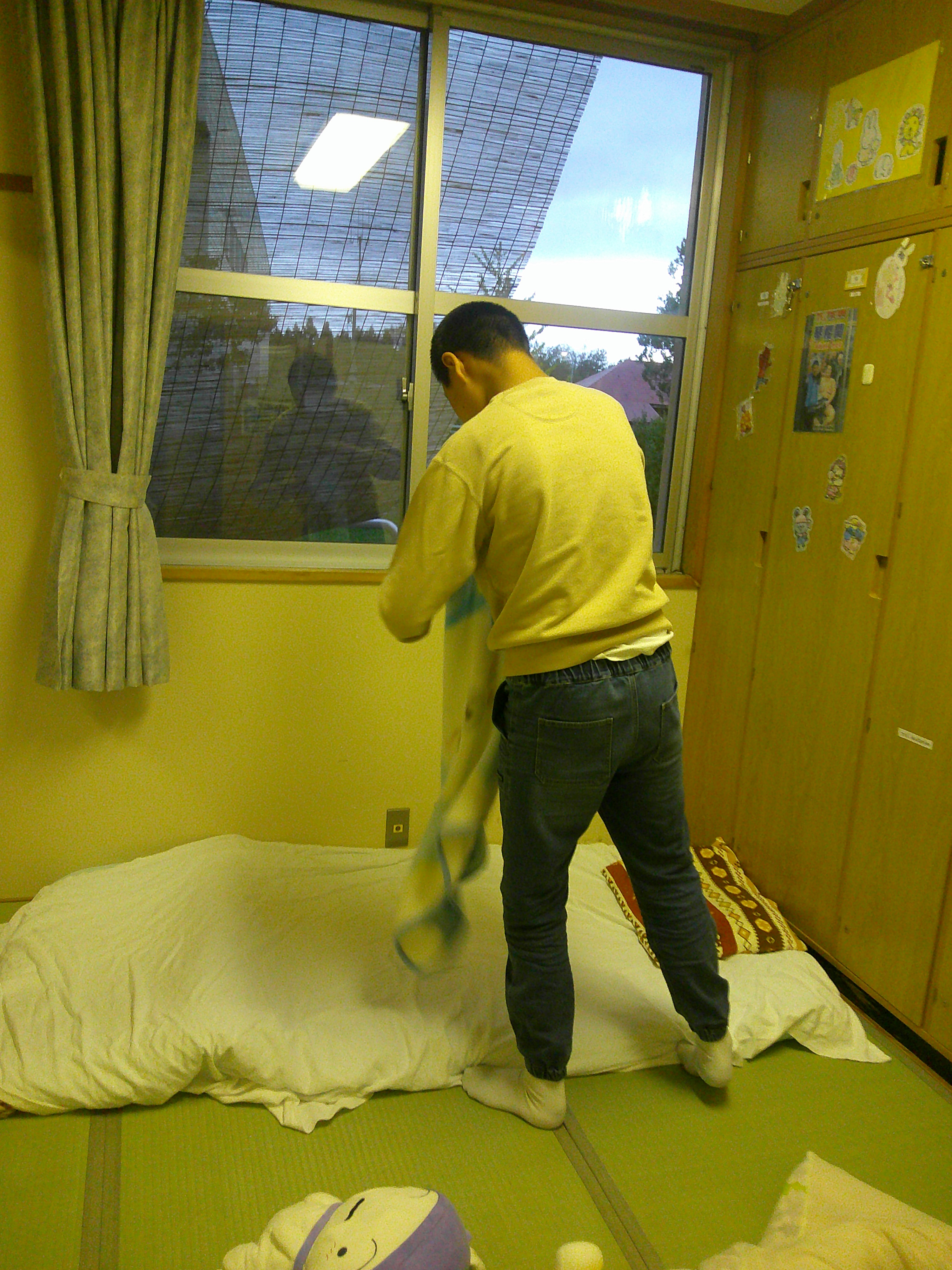 学園生活 布団敷き2