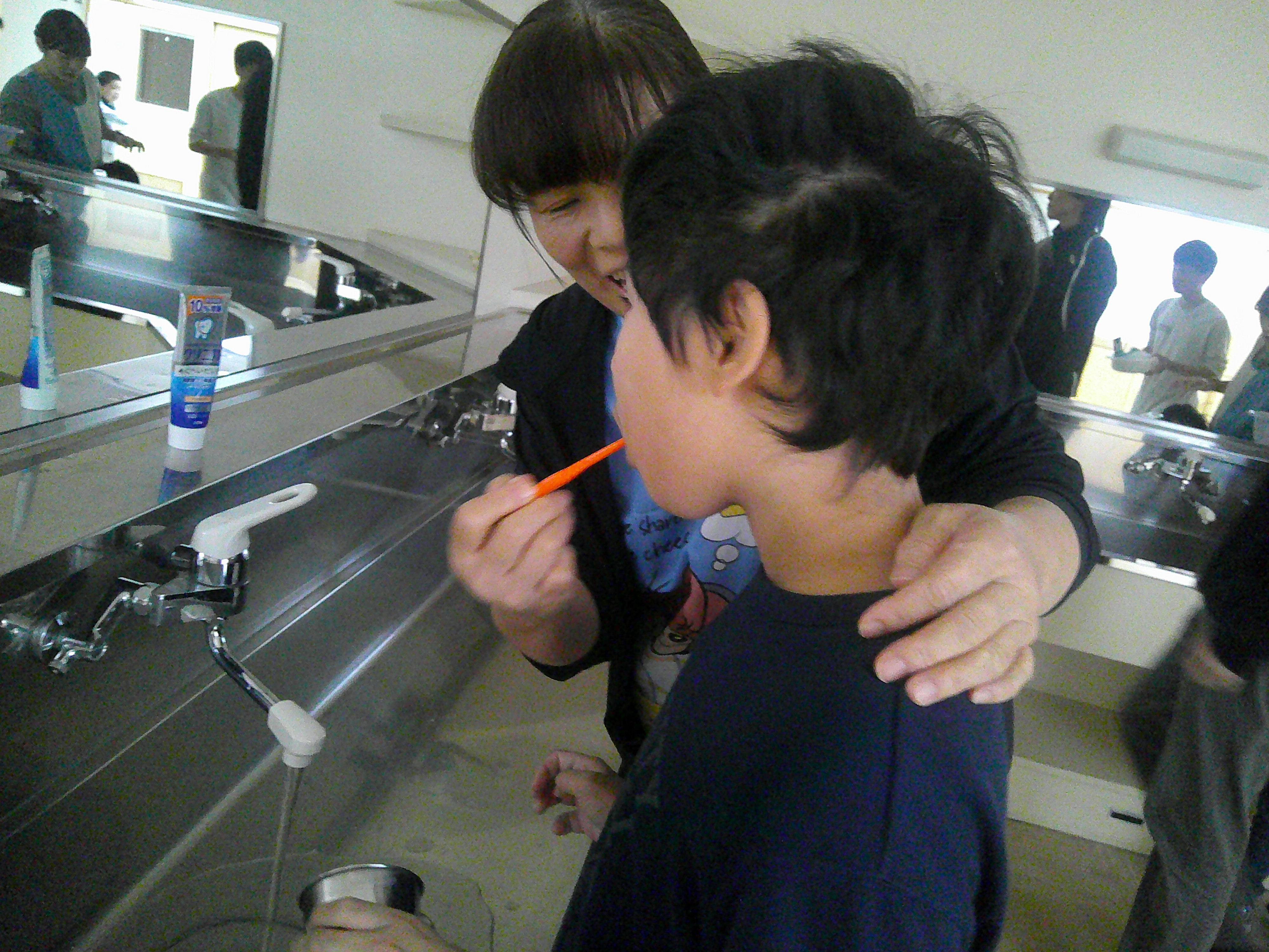 学園生活　歯磨き1